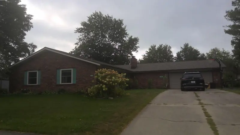 Property photo: 9211 CRYSTAL SPRING DR