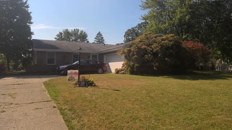 Property photo: 9213 SEA WIND PL