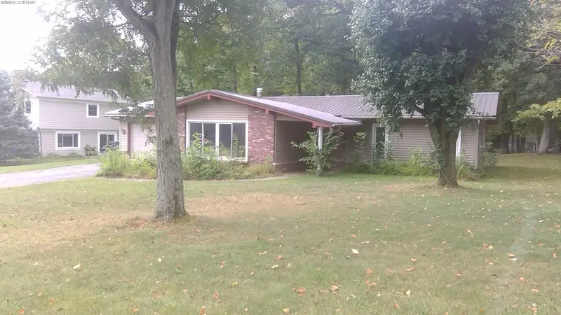 Property photo: 9221 SARATOGA RD