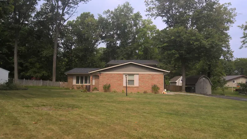 Property photo: 9230 STARLAND CT