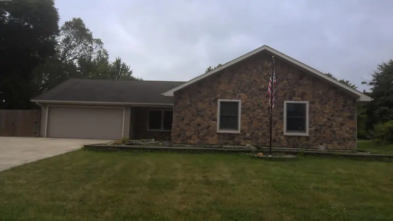 Property photo: 9231 CRYSTAL SPRING DR