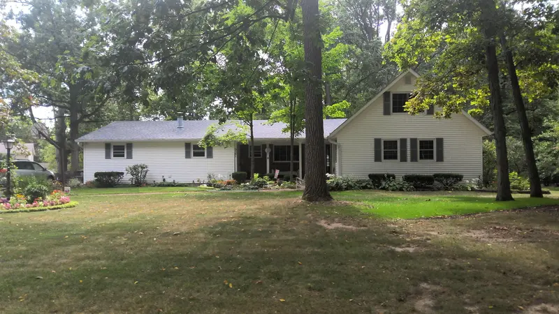 Property photo: 9301 SARATOGA RD