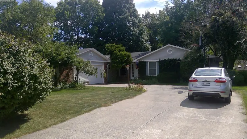 Property photo: 9309 THUNDER HILL PL