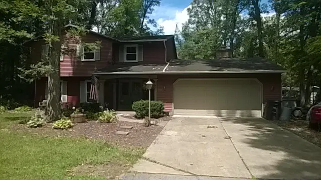 Property photo: 9310 PARKWAY DR