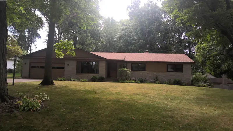 Property photo: 9311 SARATOGA RD