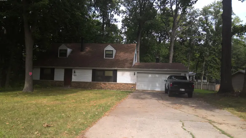 Property photo: 9312 STARLAND CT