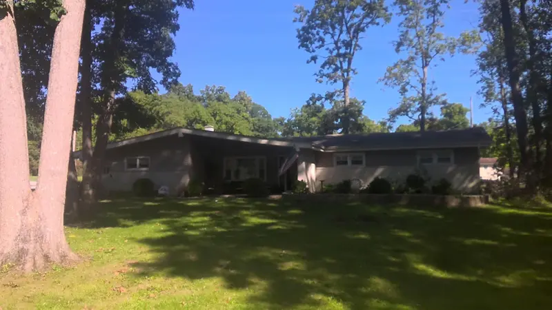 Property photo: 9320 BARBARA LN