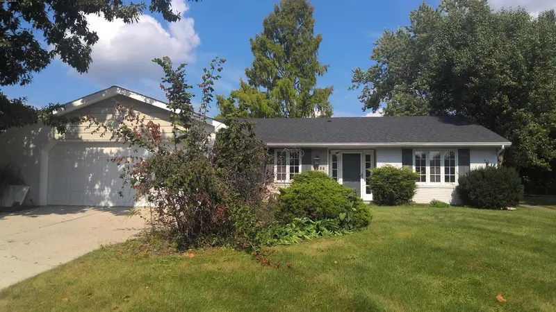 Property photo: 9436 WOODSTREAM DR