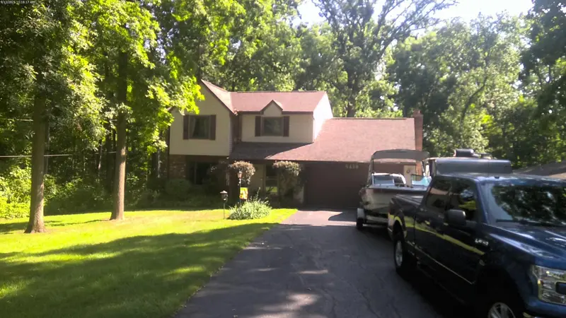 Property photo: 9439 CRESTRIDGE DR