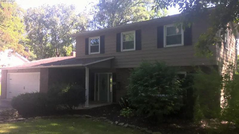 Property photo: 9467 CRESTRIDGE DR