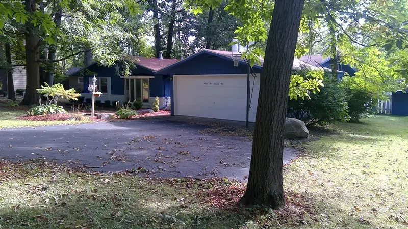 Property photo: 9471 CRESTRIDGE DR