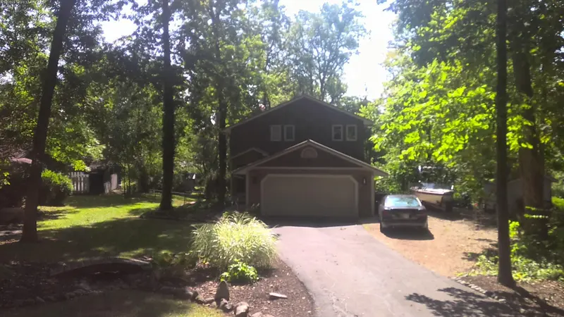 Property photo: 9475 CRESTRIDGE DR