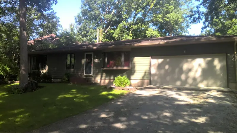 Property photo: 9482 CRESTRIDGE DR