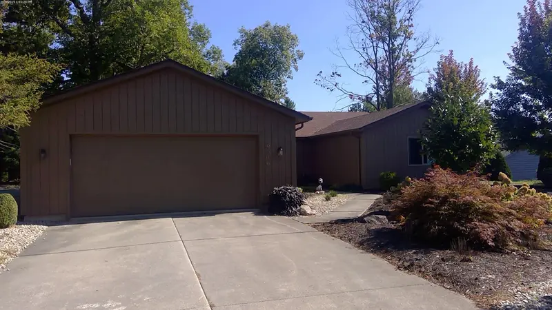 Property photo: 9506 LEDGE WOOD CT