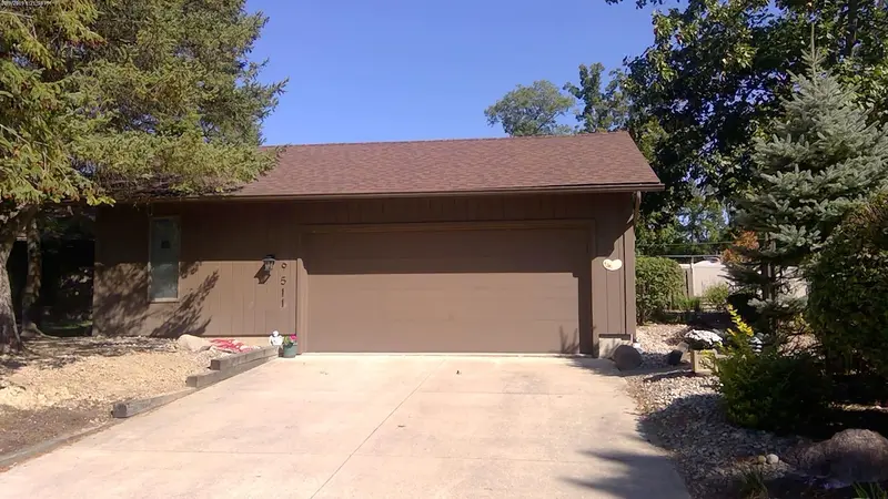 Property photo: 9511 LEDGE WOOD CT