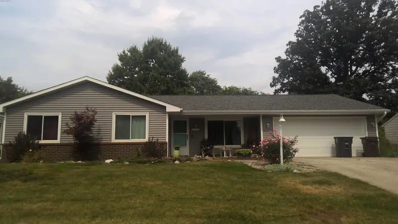 Property photo: 9512 CRYSTAL SPRING DR