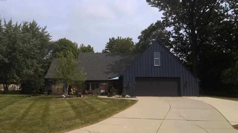 Property photo: 9514 CREEK BED PL