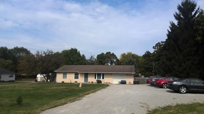 Property photo: 9516 US HIGHWAY 24 W