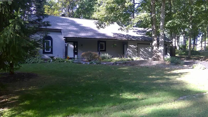 Property photo: 9521 MARYDALE LN