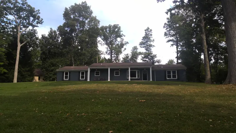 Property photo: 9528 SARATOGA RD