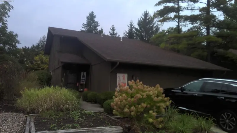 Property photo: 9535 LEDGE WOOD CT