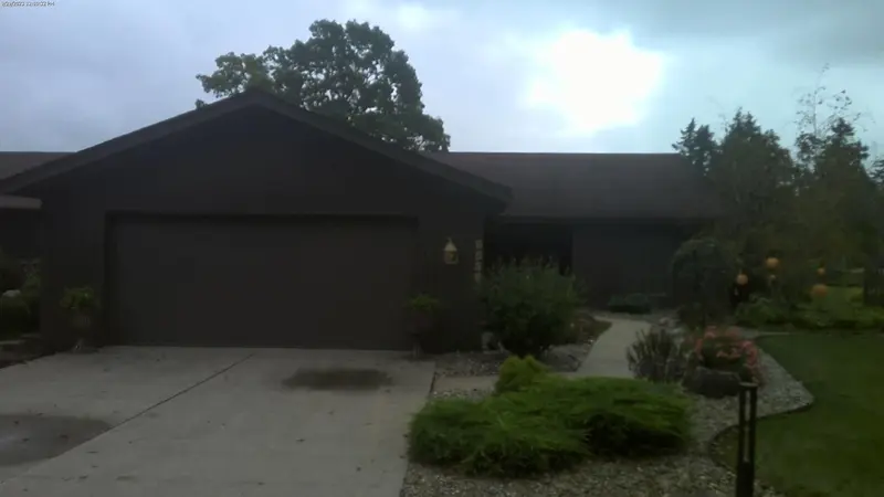 Property photo: 9536 LEDGE WOOD CT