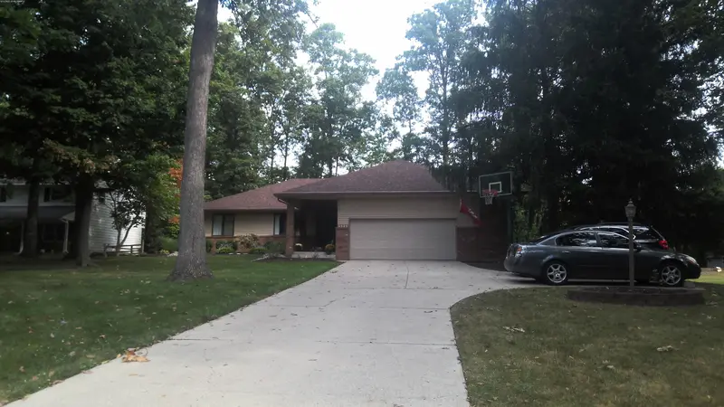 Property photo: 9620 SARATOGA RD