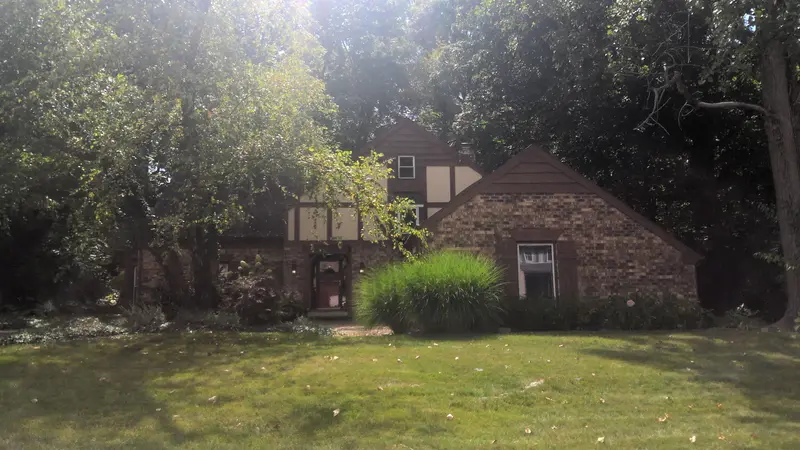 Property photo: 9627 WOODSTREAM DR