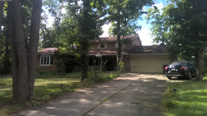 Property photo: 9638 MANOR WOODS RD