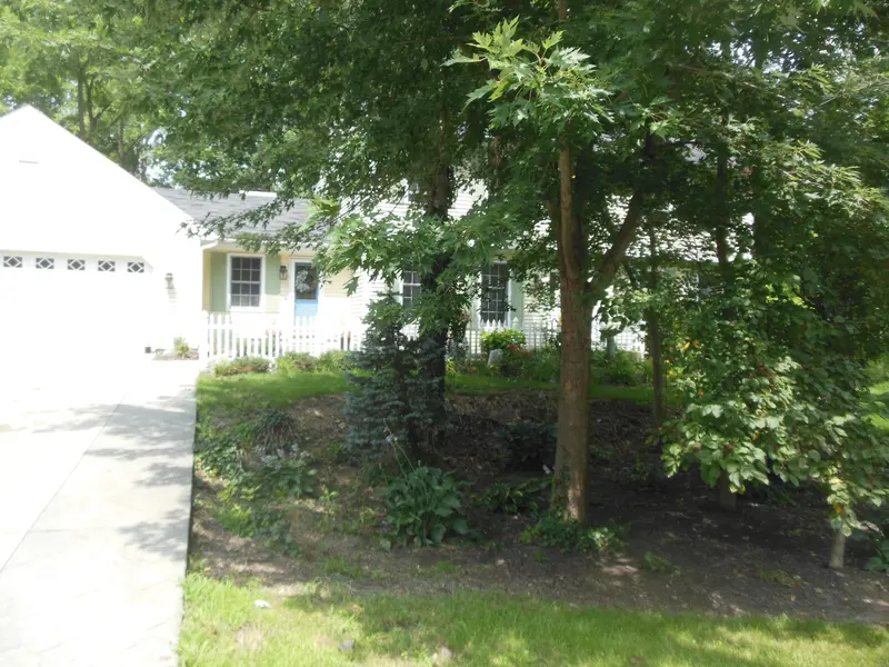 Property photo: 9806 SARATOGA RD