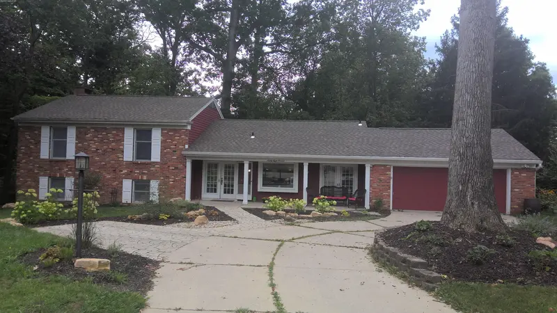 Property photo: 9813 HOUNDSHILL PL