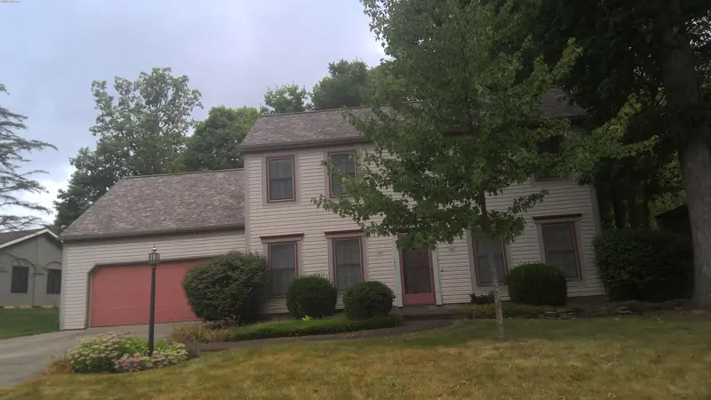 Property photo: 9814 WOODSTREAM DR