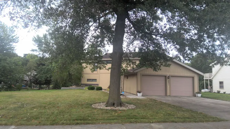 Property photo: 9821 ECHO HILL DR