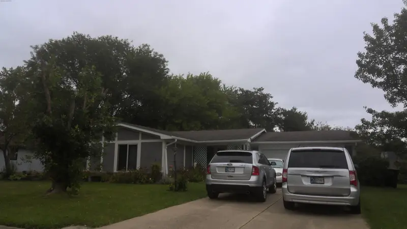 Property photo: 9827 SILVER SHORE CT