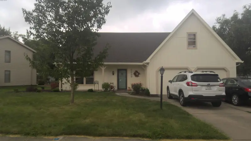 Property photo: 9829 ECHO HILL DR