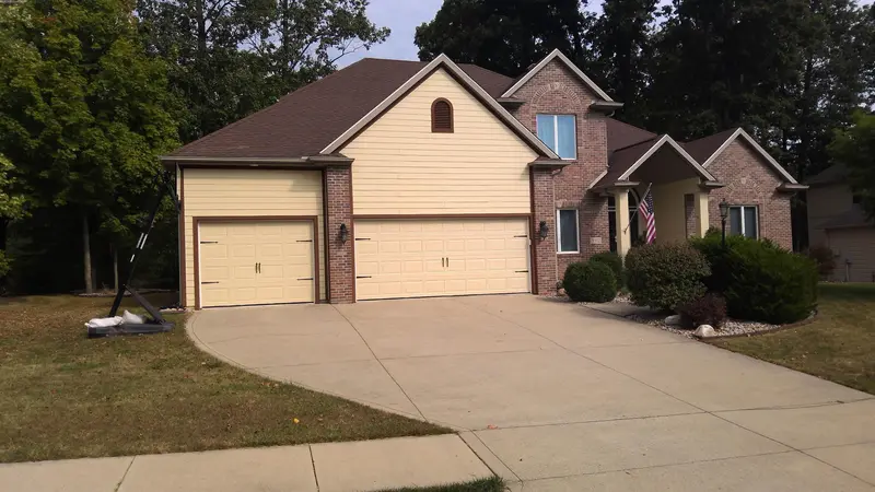 Property photo: 9912 AGORA DR