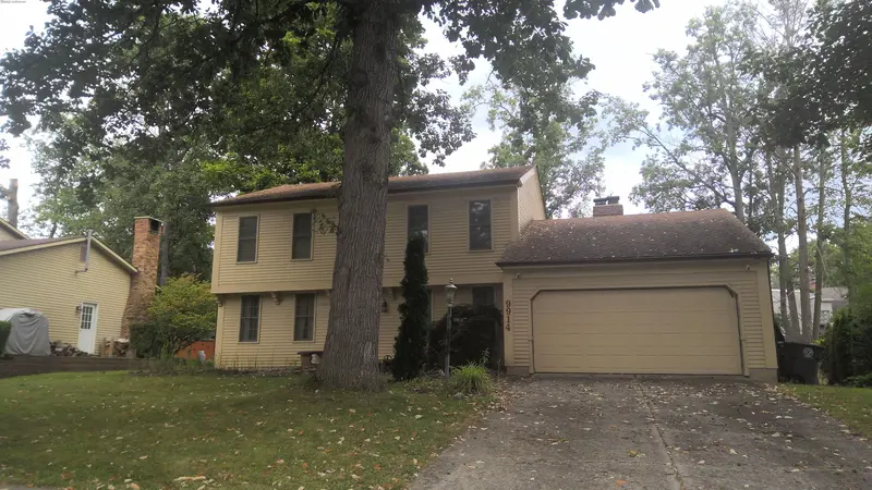 Property photo: 9914 WOODSTREAM DR