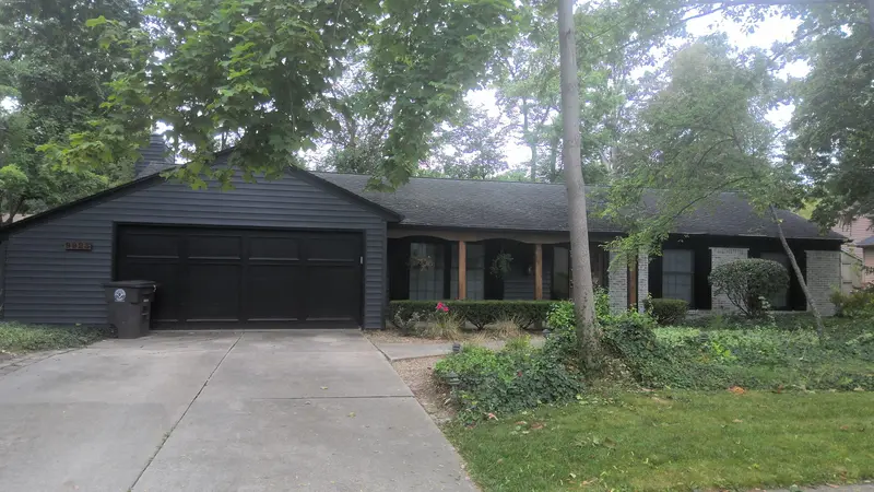 Property photo: 9923 HOUNDSHILL PL